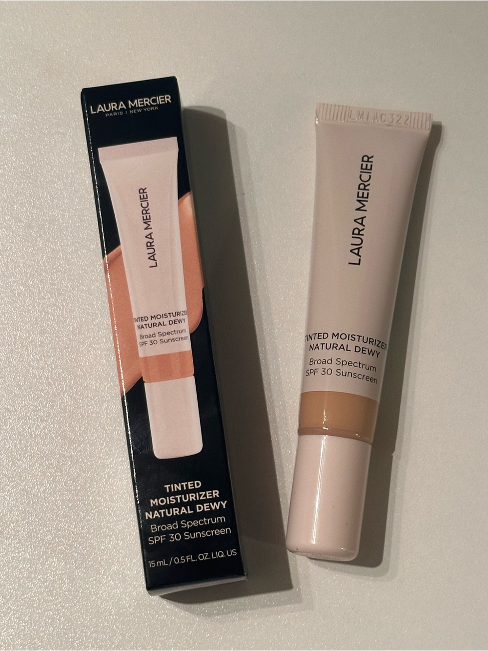 Laura Mercier Tinted Moisturizer Natural Dewy SPF 30 - 1N Birch - TRAVEL SIZE